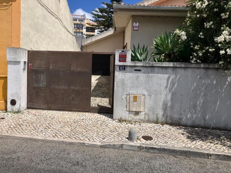 Fotografia de imóvel: Moradia T4 em Massamá