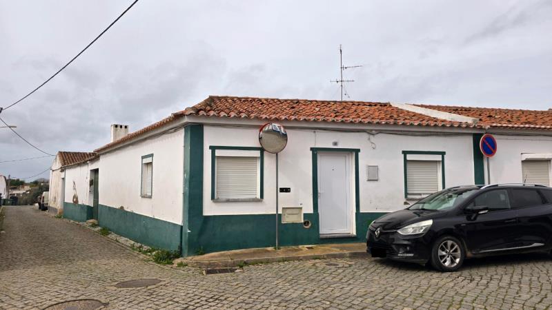 Fotografia de imóvel: 1/2 Casa térrea
