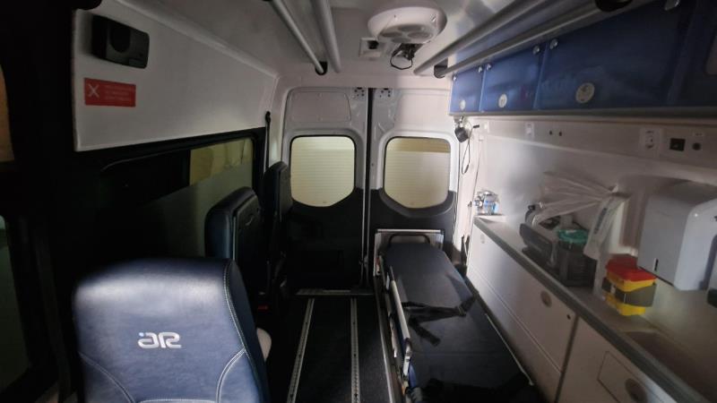 Fotografia de veículo: Veículo Ligeiro - Ambulância - Mercedes-Benz (AT-76-JZ) - V.27