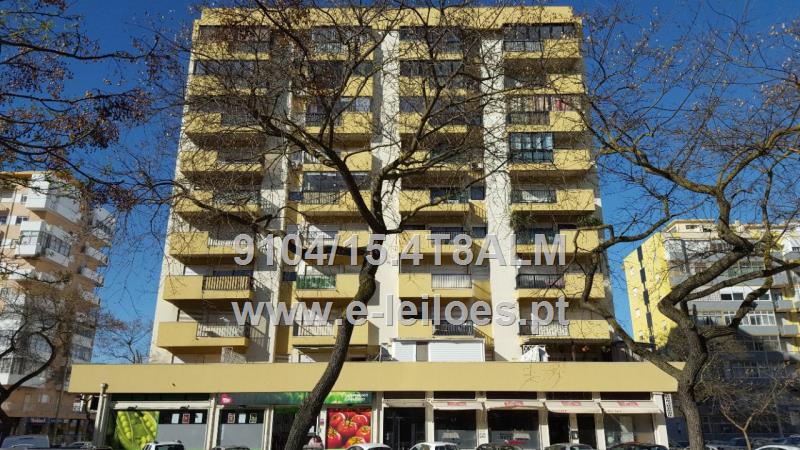 * APARTAMENTO T-3 NA COSTA DA CAPARICA - ALMADA*