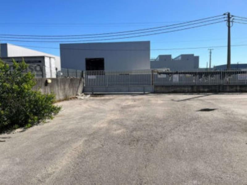 Fotografia de imóvel: Imóvel afeto a armazém/atividade industrial, no concelho de Ovar