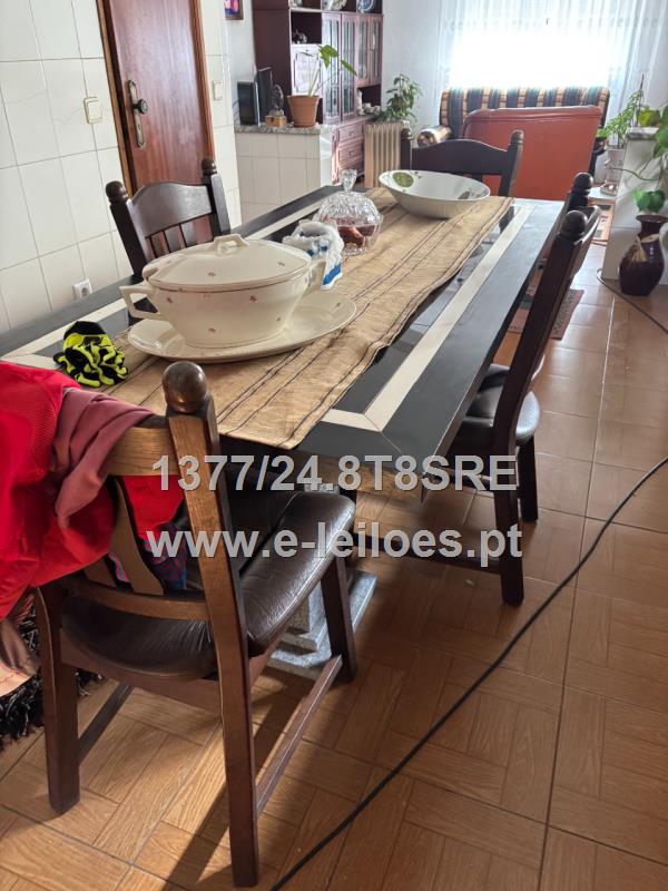 Lote de mobiliário para habitação