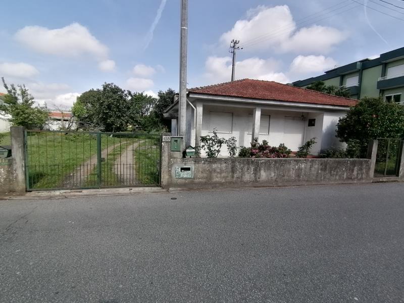 Fotografia de imóvel: Conjunto de prédio urbano p/habitação