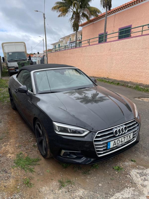 Fotografia de veículo: Automóvel Audi