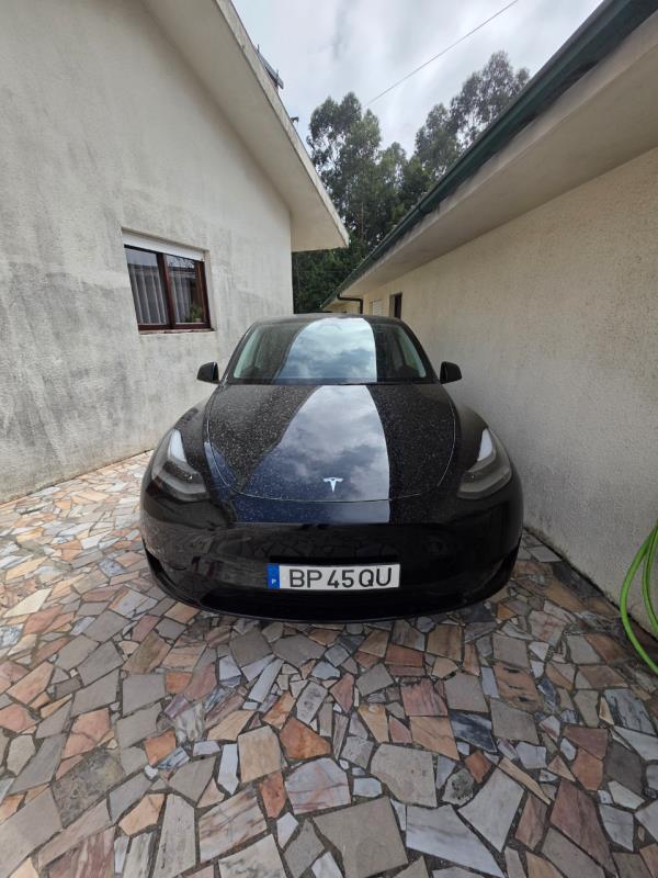 Fotografia de veículo: Tesla - Model Y BEV RWD