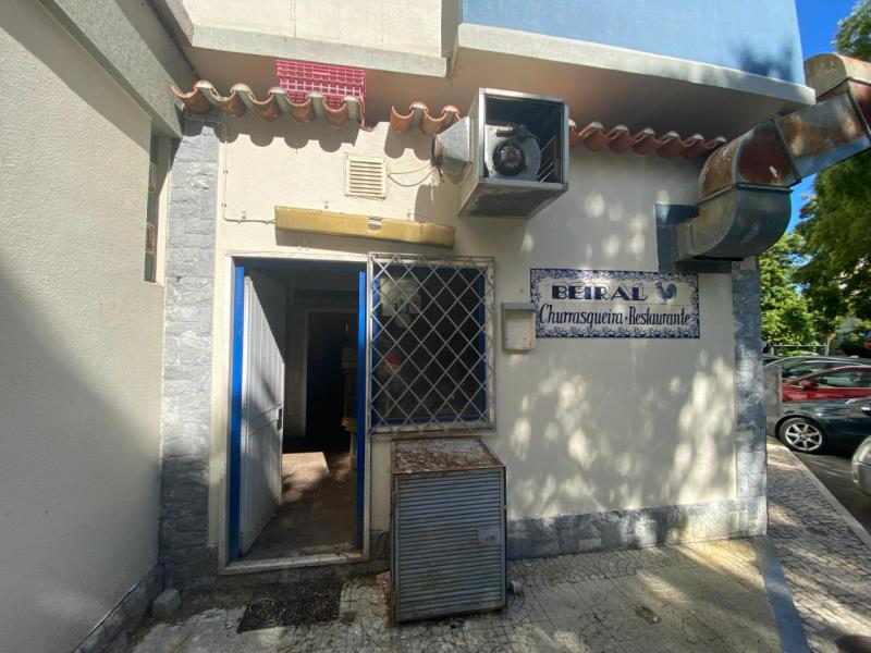 Fotografia de imóvel: LOJA COMERCIO- VENTEIRA- AMADORA