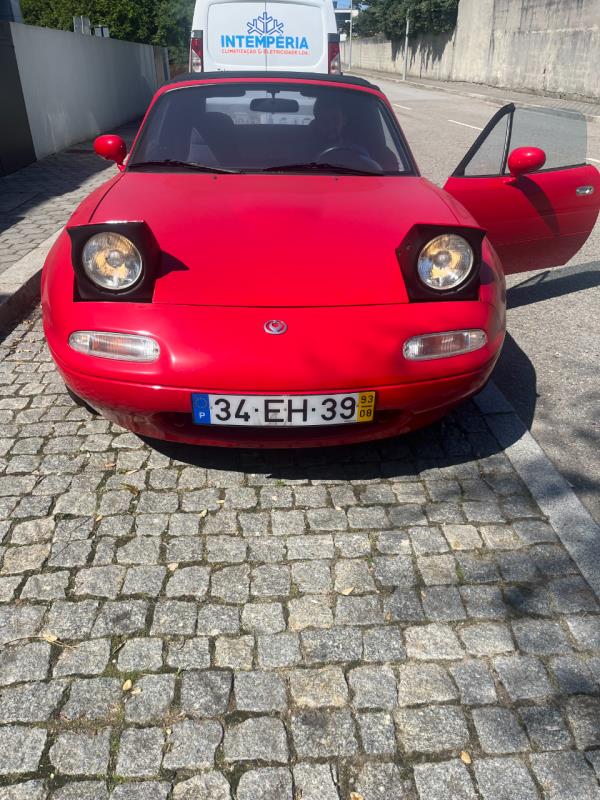 Fotografia de veículo: VEÍCULO ANTIGO - MAZDA MX5 com capota
