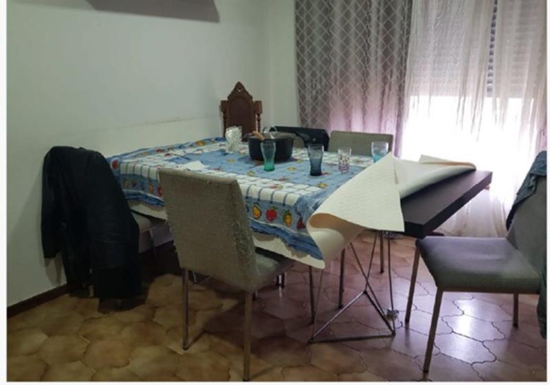 Fotografia de mobiliário: mesa de jantar e cadeiras