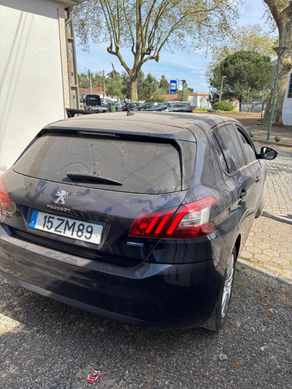 Fotografia de veículo: VEICULO AUTOMÓVEL "PEUGEOT 308" MATRICULA "15-ZM-89" ANO 2015