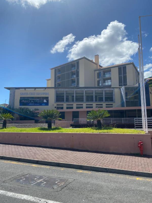 Fotografia de imóvel: Unidade destinada a restauração inserida no Edifício Santa Cruz Shopping