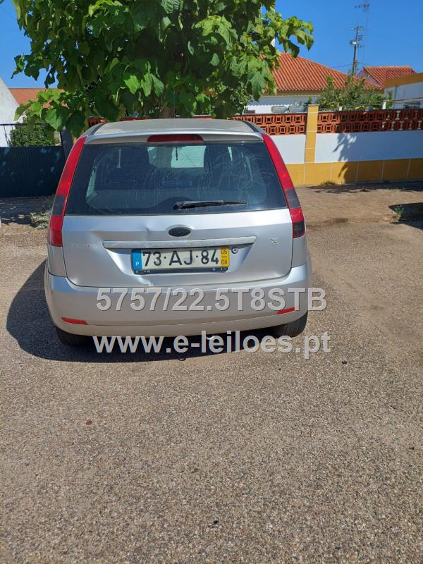 VEICULO AUTOMÓVEL "FORD FIESTA" MATRICULA "73-AJ-84" ANO 2005