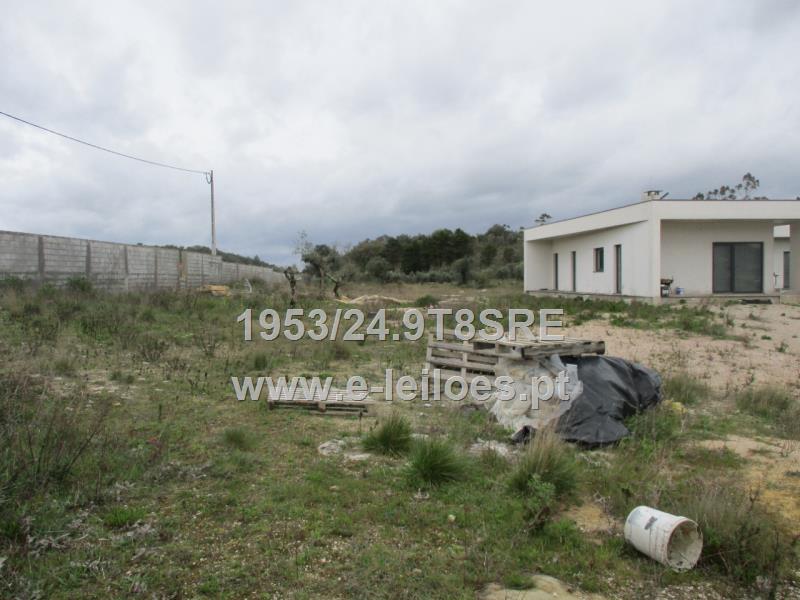 RÚSTICO COM 10083,56 M2 (com prédio implantado)