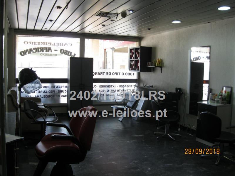 1/2 LOJA  PARA COMERCIO - LOURES