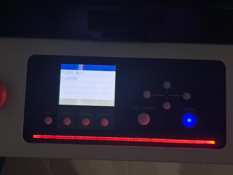 Fotografia de equipamento: Impressora U.V. (Ultra Violeta)