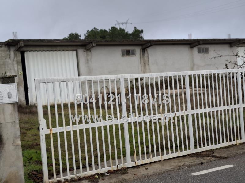 Armazém sito em Santiago, Armamar