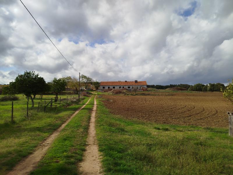 Fotografia de imóvel: 1/4 do direito de indiviso - PRÉDIO MISTO SITUADO EM ESTREMOZ