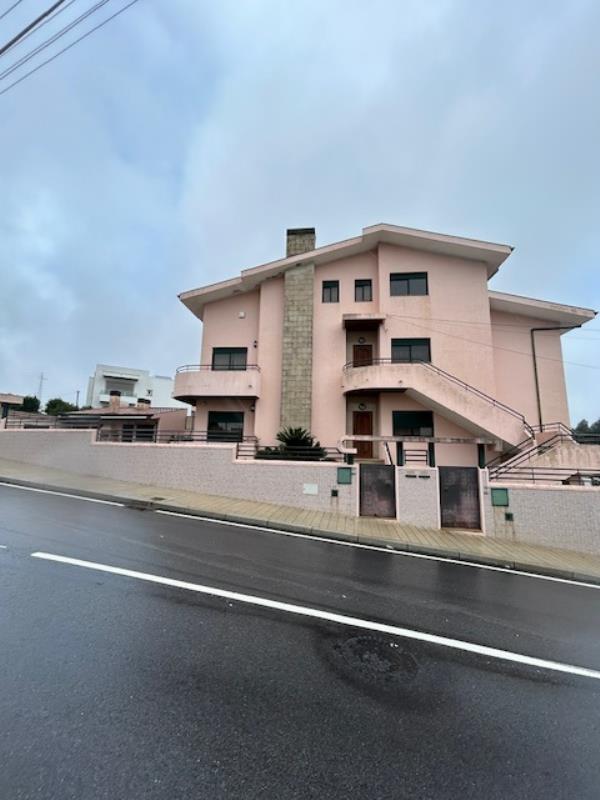 Fotografia de imóvel: Direito de usufruto - habitação em Fânzeres, Gondomar