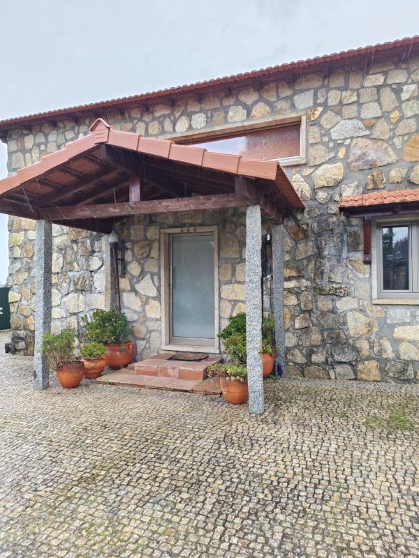 Fotografia de imóvel: Casa de habitação em Palmaz, Oliveira de Azeméis
