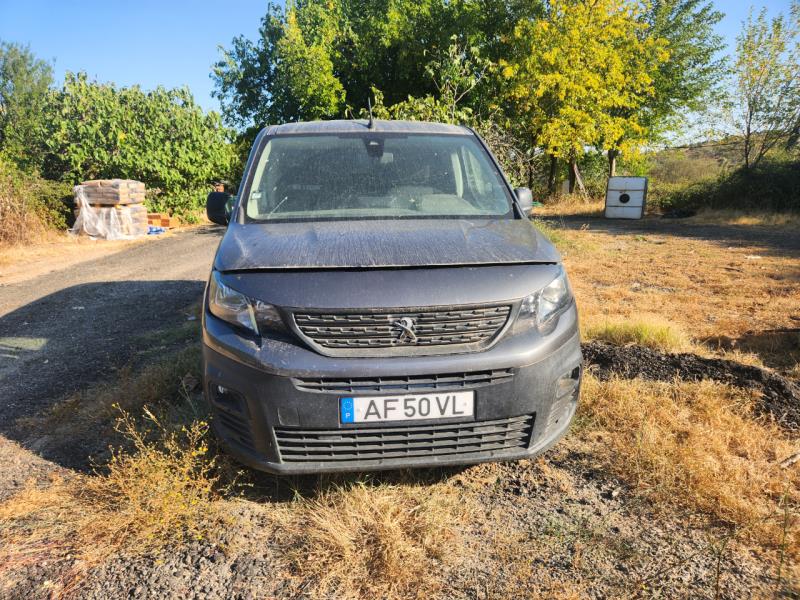 Fotografia de veículo: Veículo Ligeiro de Mercadorias Marca Peugeot