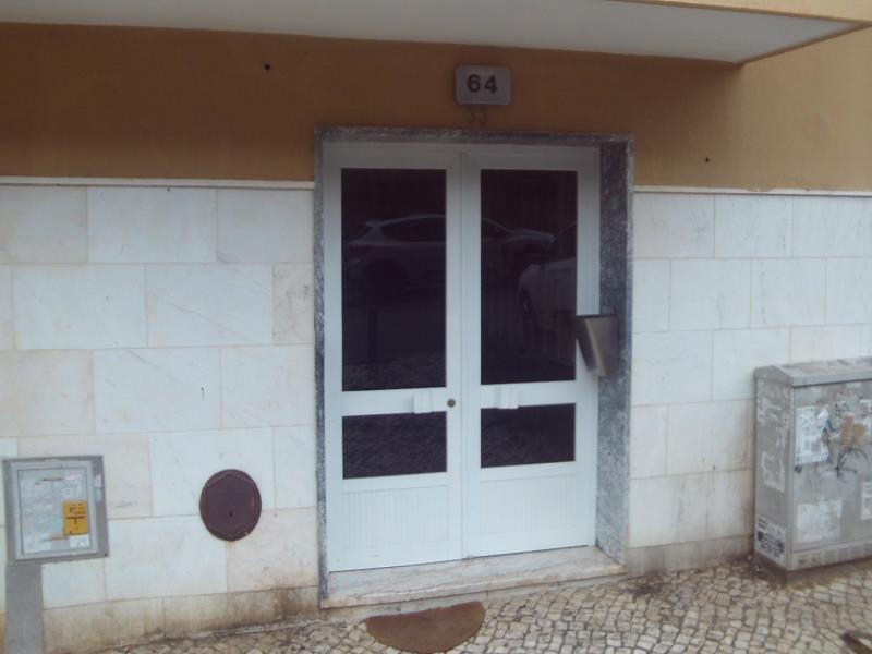 Fotografia de imóvel: APARTAMENTO T2 - BELAS
