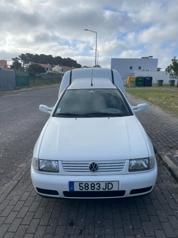 Fotografia de veículo: Veiculo ligeiro de Mercadorias Marca VOLKSWAGEN