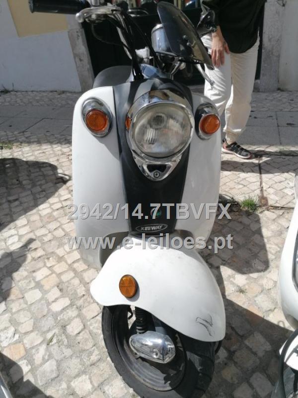 CICLOMOTOR KEEWAY de 50 cm3