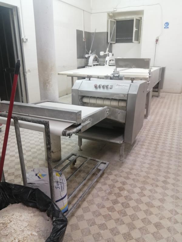 Fotografia de equipamento: Vincadora de Carcaças