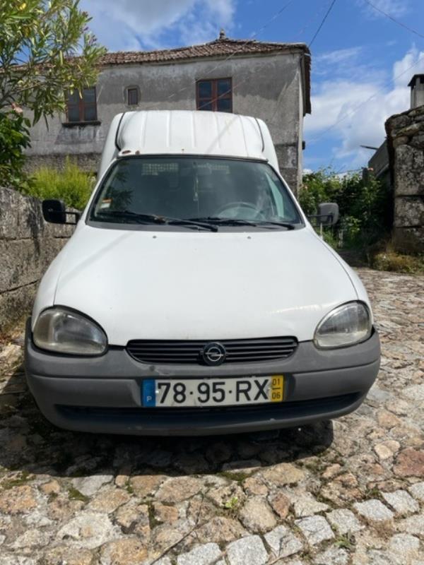 Fotografia de veículo: Opel Combo VAN (712x4)