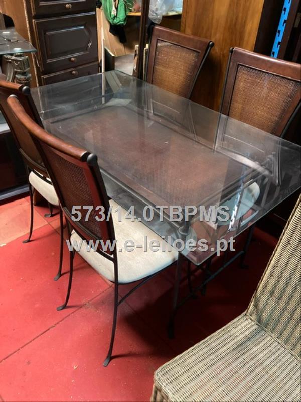 Verba 6. Mesa de refeições
