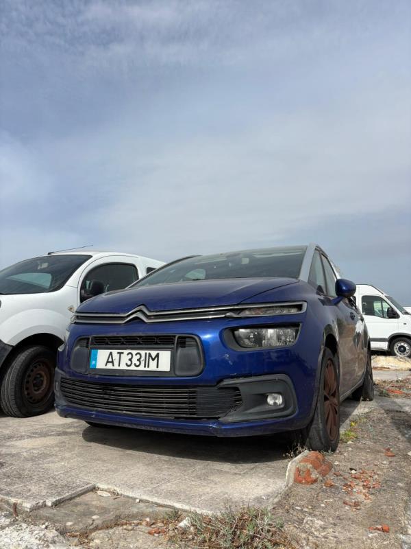 Fotografia de veículo: CITROEN Grand C4 SpaceTourer Dlesel - ANO 2018