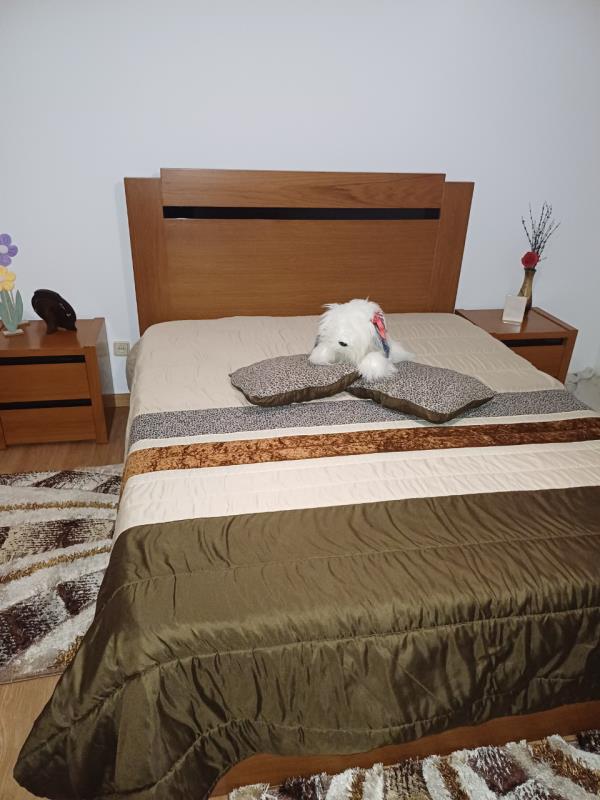 Fotografia de mobiliário: Mobília de quarto de casal