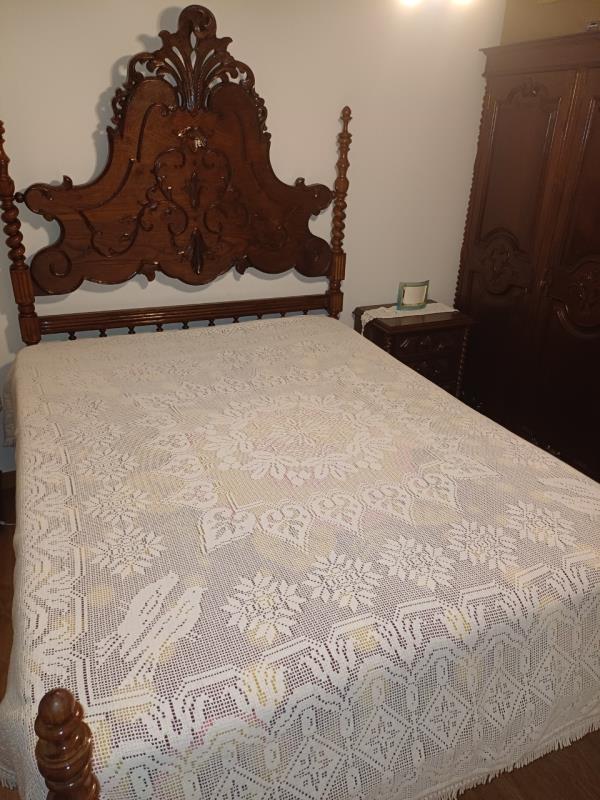 Fotografia de mobiliário: Mobília de quarto de casal