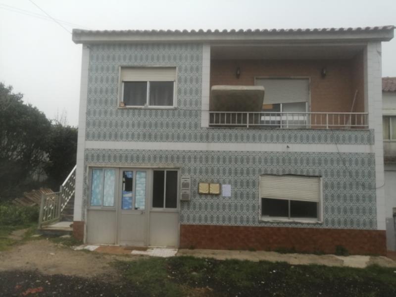 Fotografia de imóvel: 1/2 Moradia - Caldas da Raina