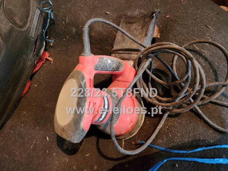 Lixadora Black& Decker