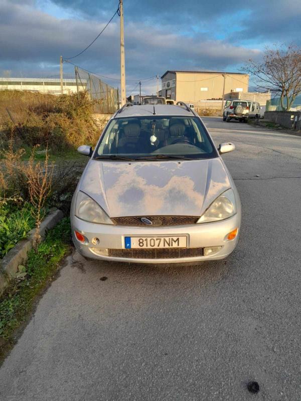 Fotografia de veículo: Veículo matrícula 81-07-NM, Ford Focus  cinzento, diesel, com cerca de 554.000km