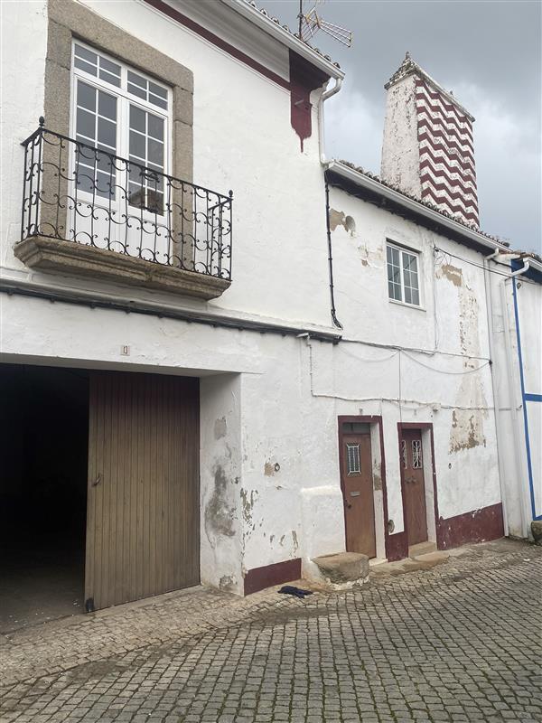 Fotografia de imóvel: Prédio Urbano sito em Fronteira