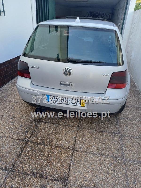 Veículo Ligeiro de passageiros de marca VOLKSWAGEN