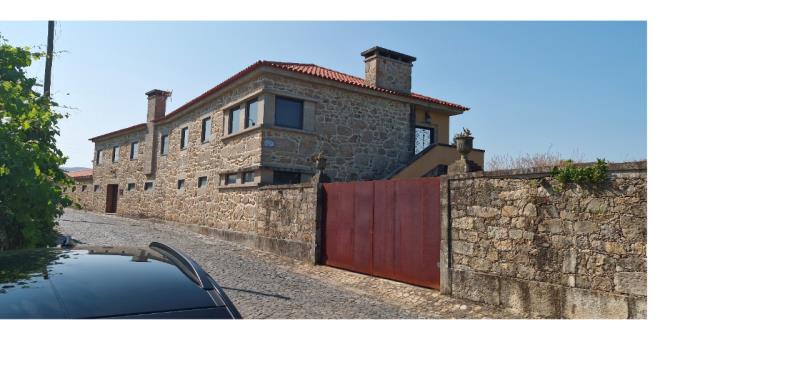 Fotografia de imóvel: Quinta em Arcozelo , Barcelos , composto por prédio Urbano e prédio rustico