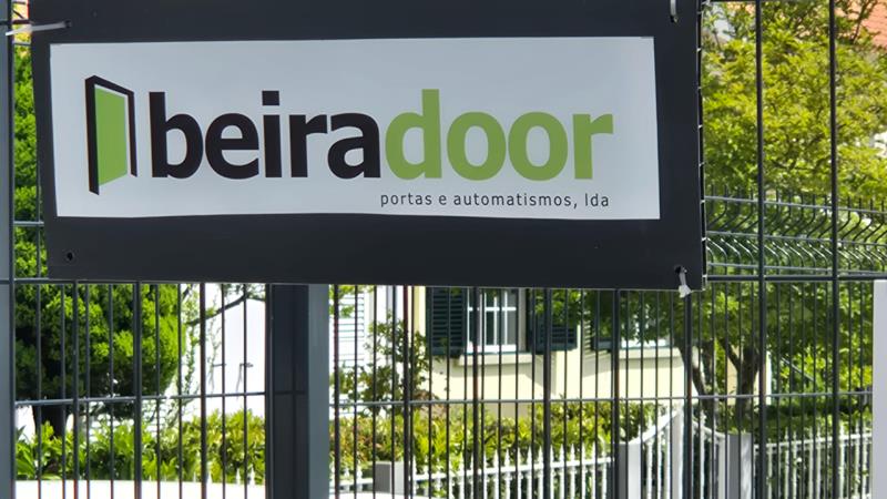 Fotografia de direito: ESTABELECIMENTO COMERCIAL