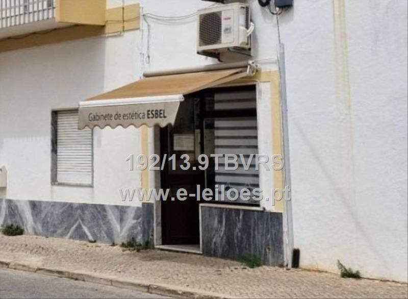 Nua propriedade sobre loja que se situa em Vila Real de Santo António