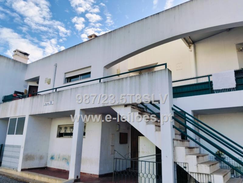 Apartamento com a tipologia T1 situado em Carvoeiro, concelho de Lagoa (Algarve)