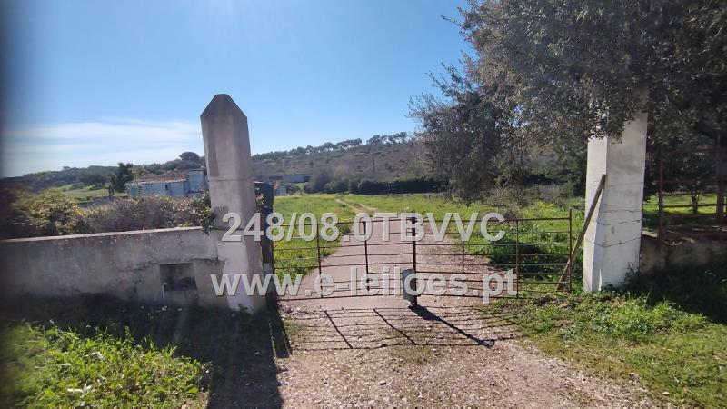 Prédio Misto sito em Vila Viçosa