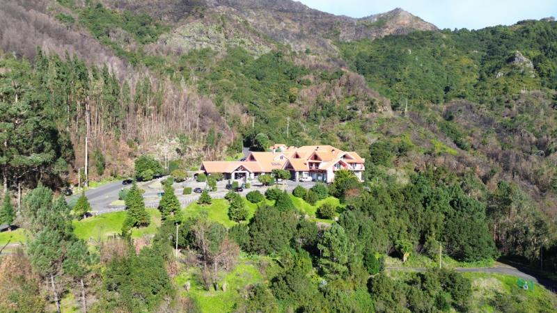 Fotografia de imóvel: Imóveis em Lote -Unidade Hoteleira, denominada por "Valley View Hotel Encumeada"