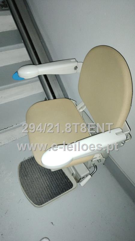 Lote composto por diverso Equipamento domestico