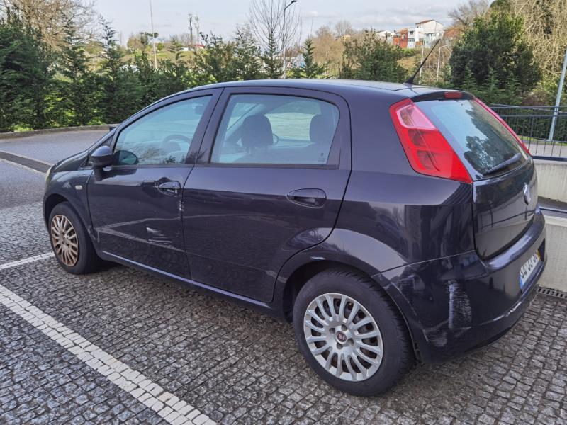 Fotografia de veículo: Veículo ligeiro de passageiros FIAT 199