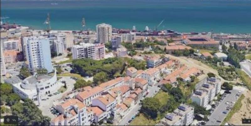 Fotografia de imóvel: 14/16 avos de Terreno para construção em Lisboa
