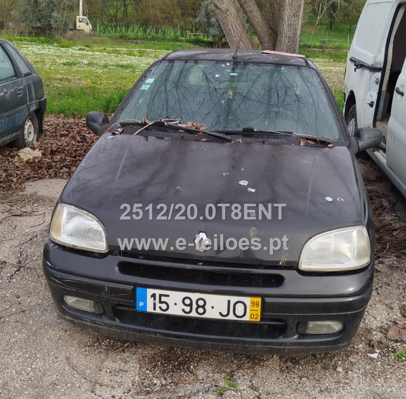 Veículo  de passageiros da marca RENAULT