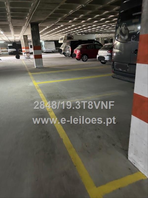 13/100 avos da fração DO destinada a estacionamento