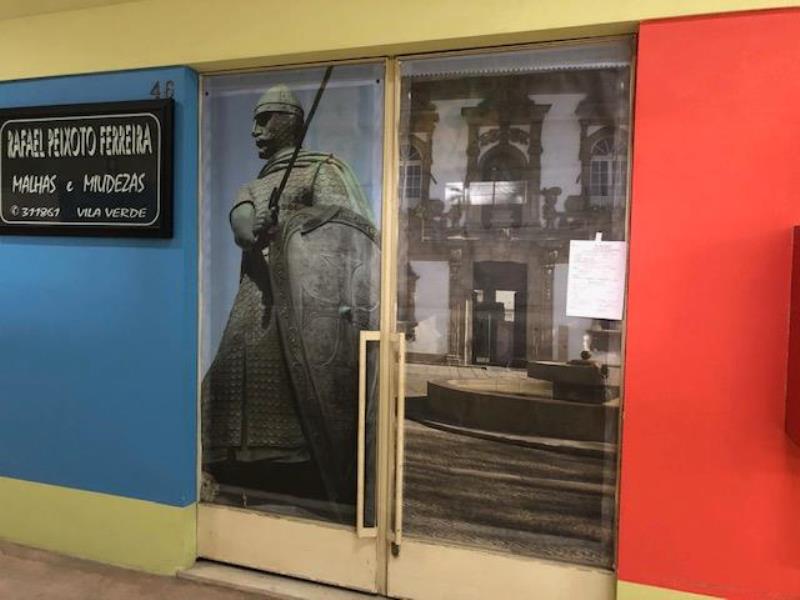 Fotografia de imóvel: Loja com 77m2 no Centro Grossita das Taipas