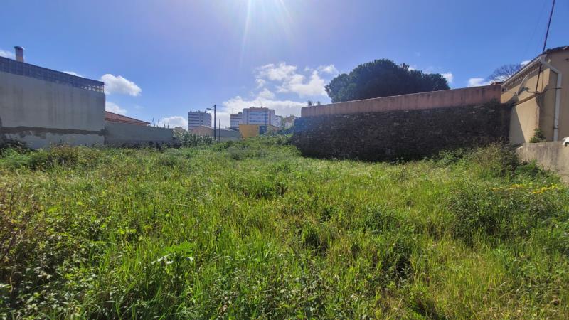 Fotografia de imóvel: Terreno para Construção em Queluz de Baixo